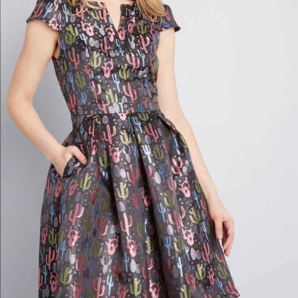 ModCloth cocktail dress NWT size 2